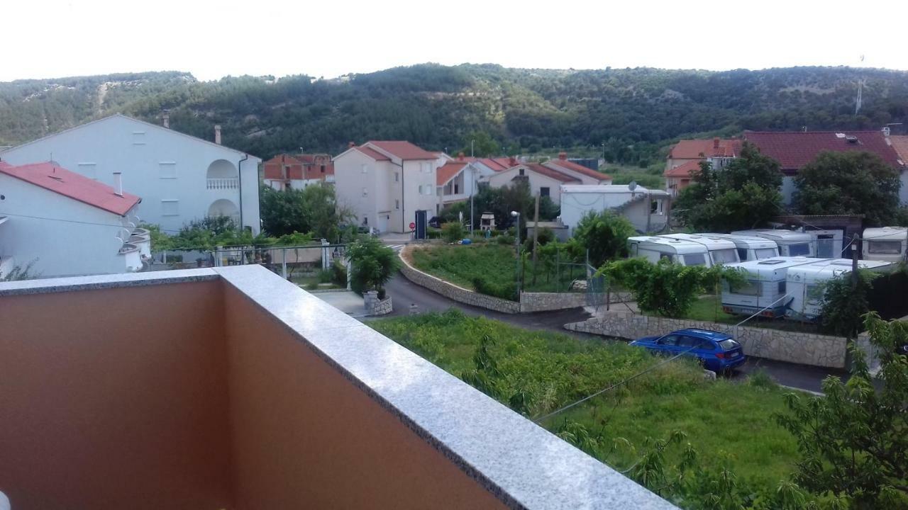 Apartments Rajka Lopar Esterno foto