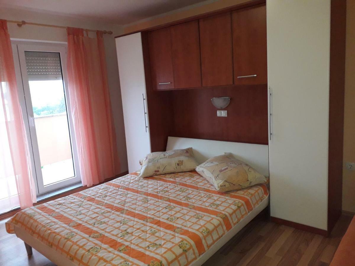 Apartments Rajka Lopar Esterno foto